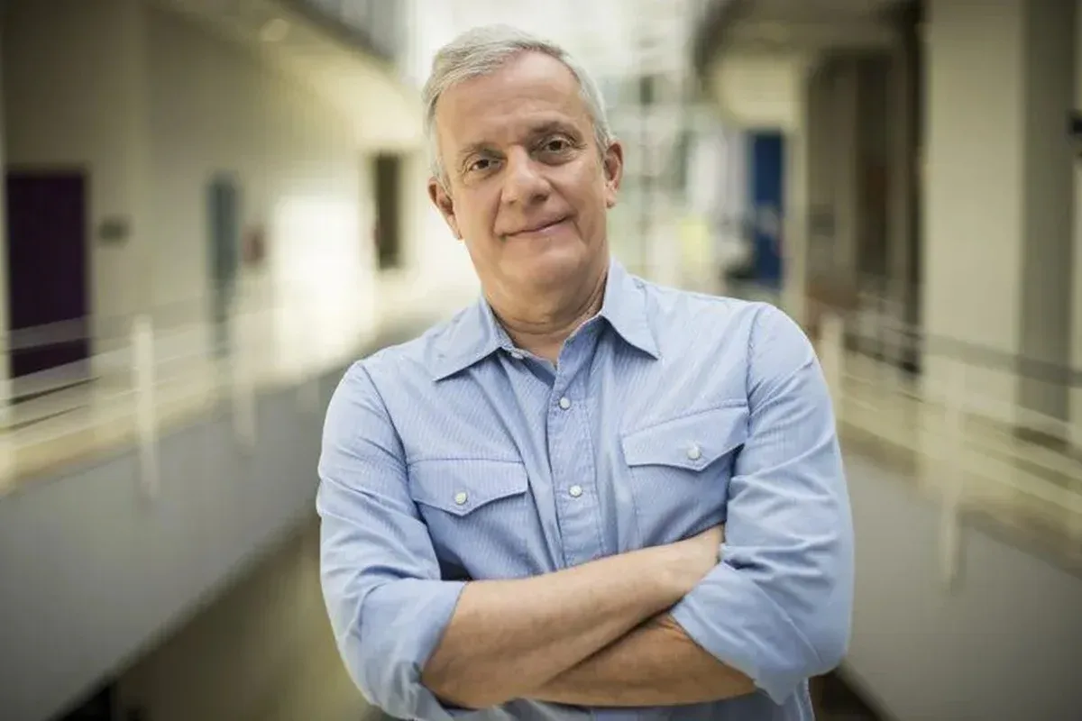 Álvaro Pereira Jr. critica trajetória acadêmica de Gil do Vigor