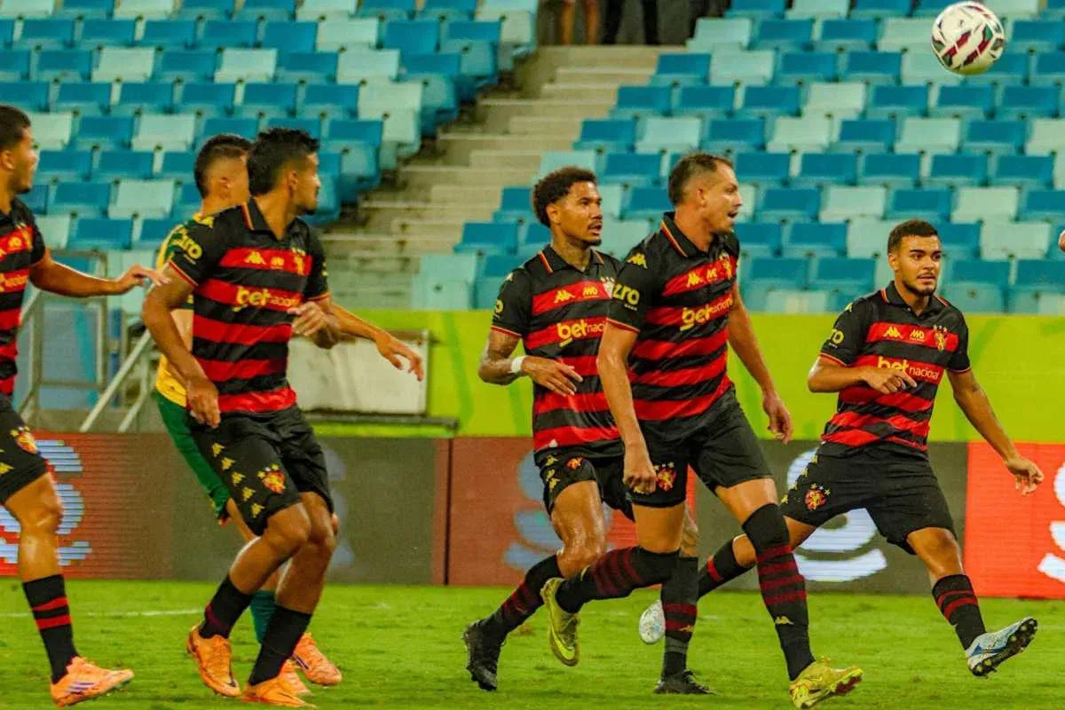 Náutico recebe o Sport pela Série B com equilíbrio no retrospecto recente