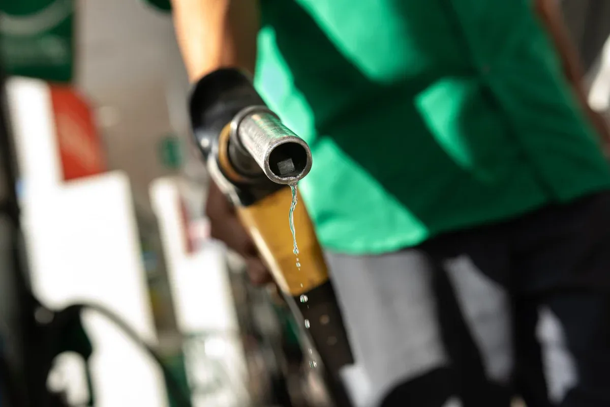 Procon-DF verifica preços e margens de lucro em postos de combustíveis