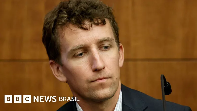 Pai perdoa ex-mulher acusada de matar os três filhos em Massachusetts