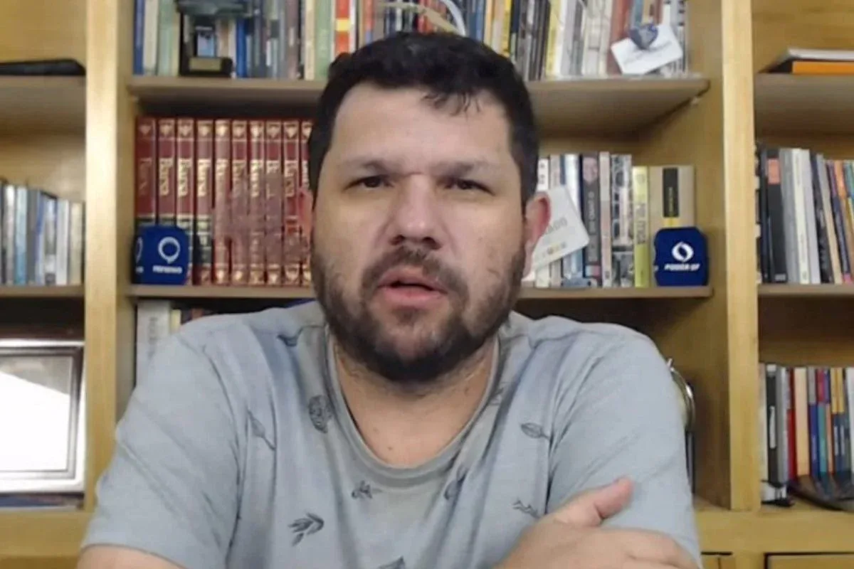 Oswaldo Eustáquio tenta vaga na Câmara pelo Paraná