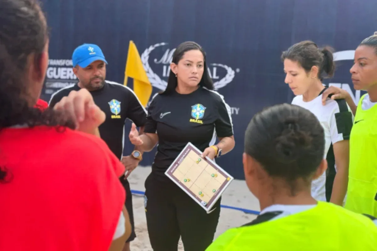 Rose Andrade destaca formação de jogadoras na Seleção de Beach Soccer