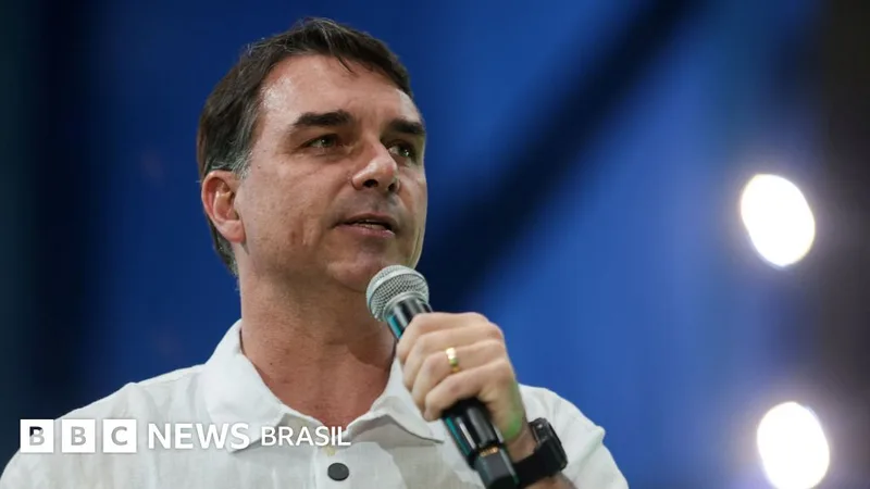 Inquérito apura suspeitas sobre financiamento de filme ligado a Flávio Bolsonaro