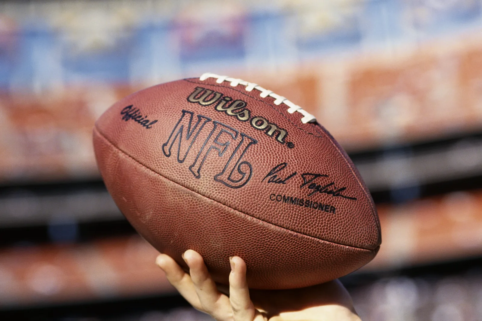 NFL planeja ampliar jogos e direitos internacionais, mas enfrenta resistência dos atletas