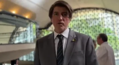 MP vê possível uso de verba pública em filme sobre Jair Bolsonaro