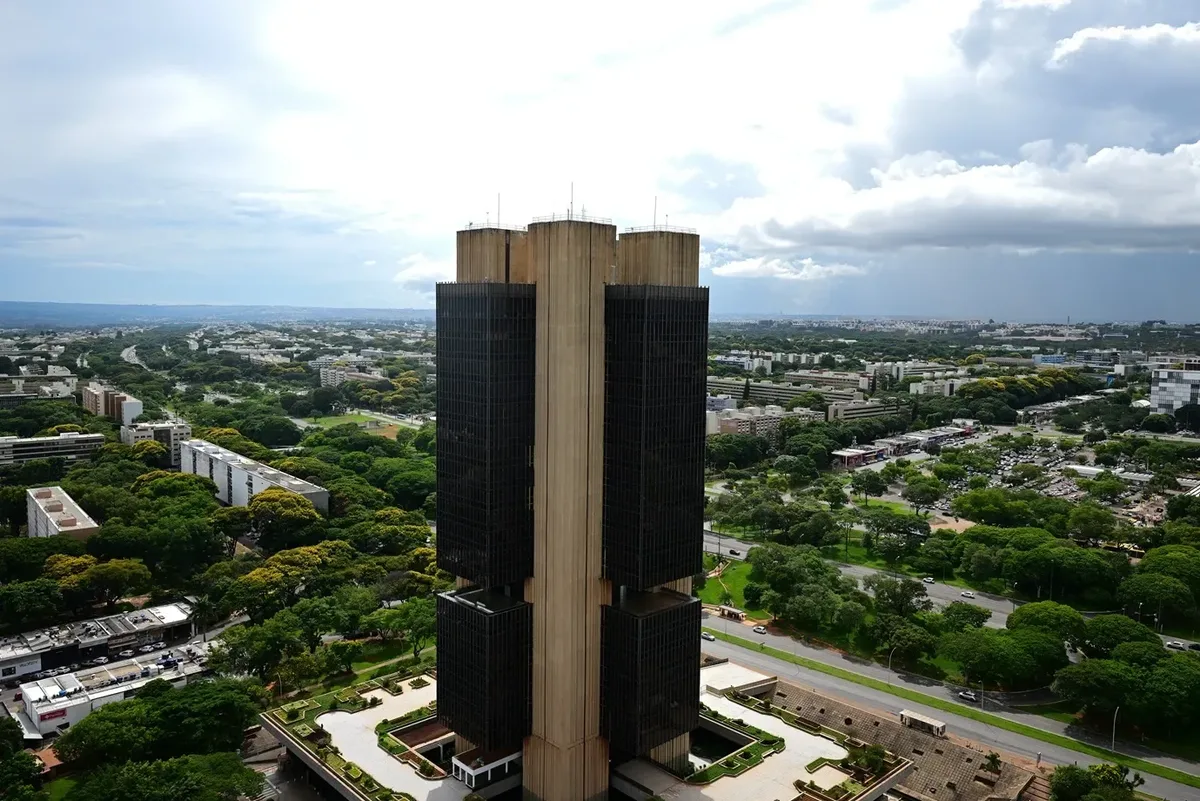 IBC-Br recua 0,2% em julho, com queda da agropecuária