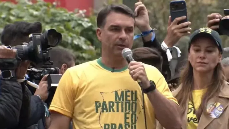 Flávio Bolsonaro suspende compromissos em Presidente Prudente após chuvas