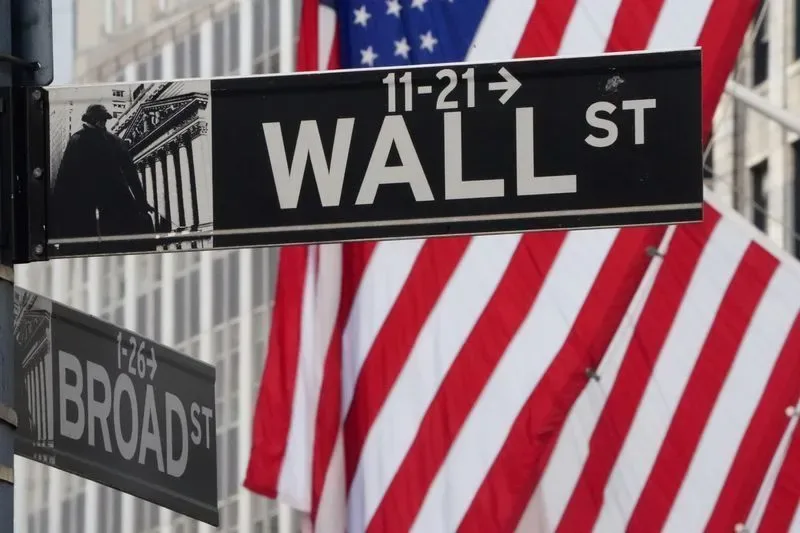 Bolsas de Nova York recuam com petróleo e juros dos Treasuries em alta