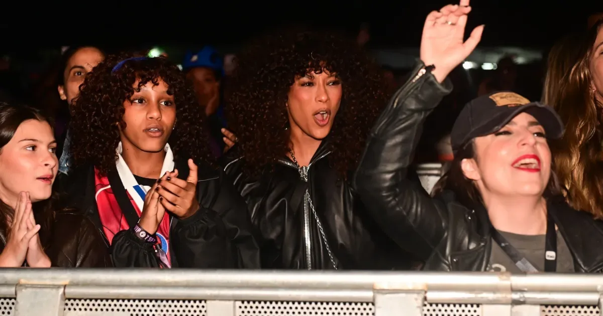 Taís Araújo acompanha show de Belo com Maria Antônia no Rock in Rio