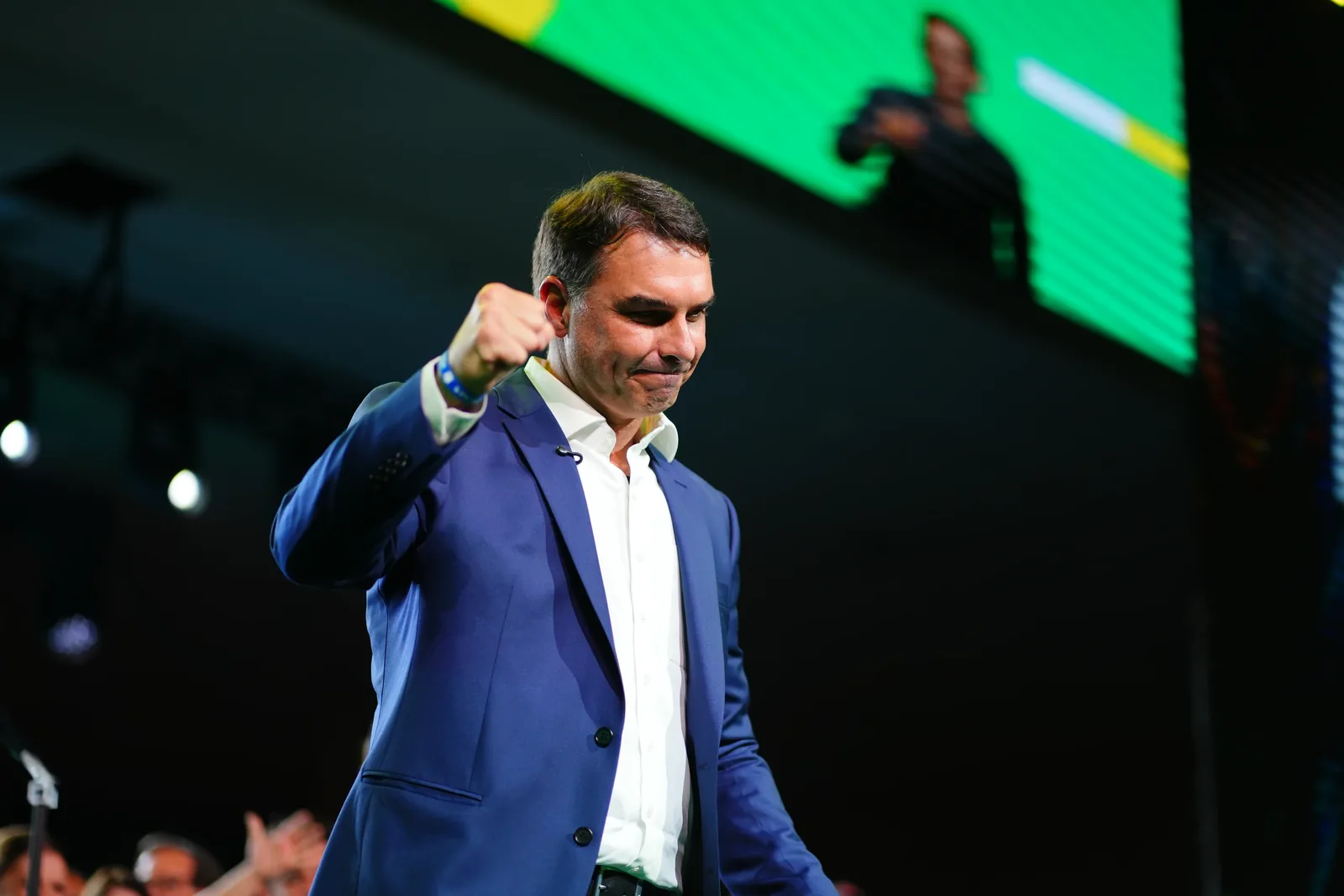Flávio amplia vantagem sobre Lula entre evangélicos, aponta Quaest