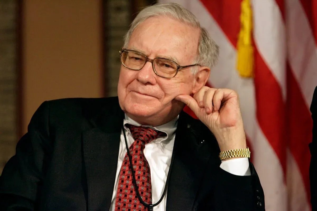 Warren Buffett deixa conselho da Berkshire, e filho assume presidência