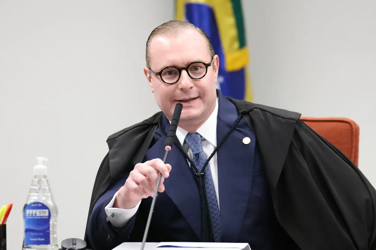 STF recebe ação de senador para destravar CPI sobre Banco Master
