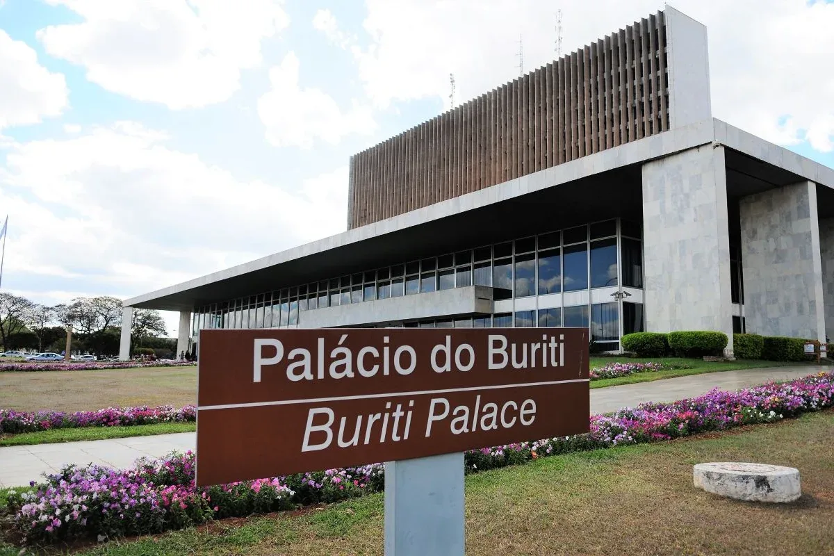 Candidatos ao governo do DF cumprem agendas de campanha nesta quarta-feira