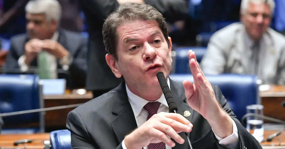 Cid Gomes busca novo mandato no Senado pelo Ceará em 2026