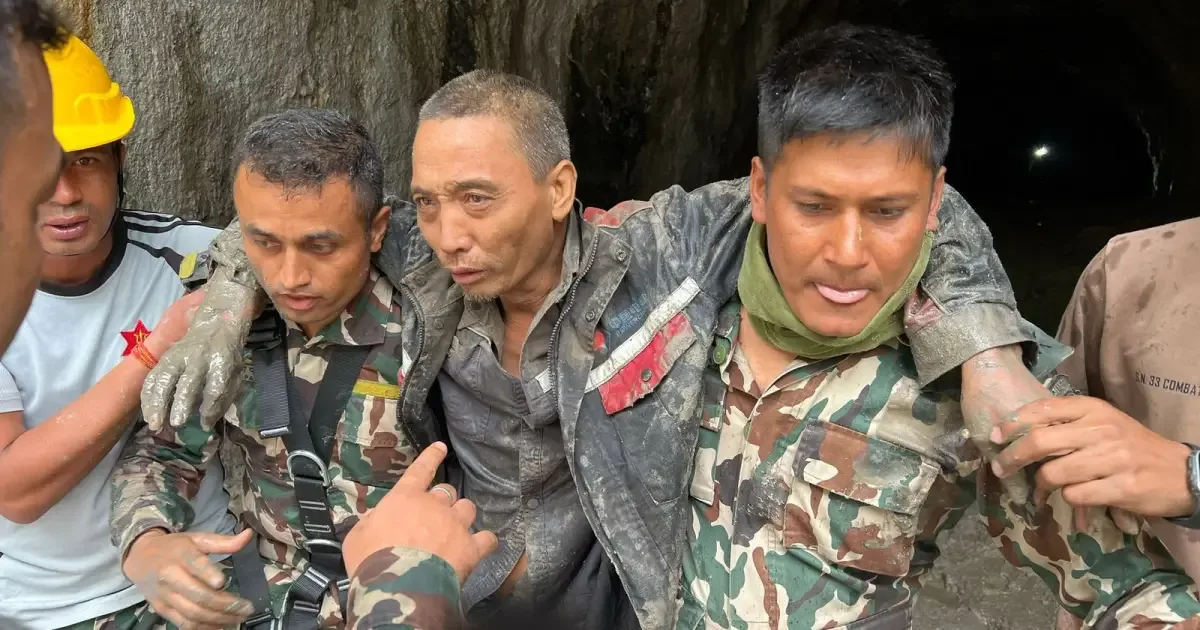 Resgates no Nepal localizam dois sobreviventes dez dias após enchentes