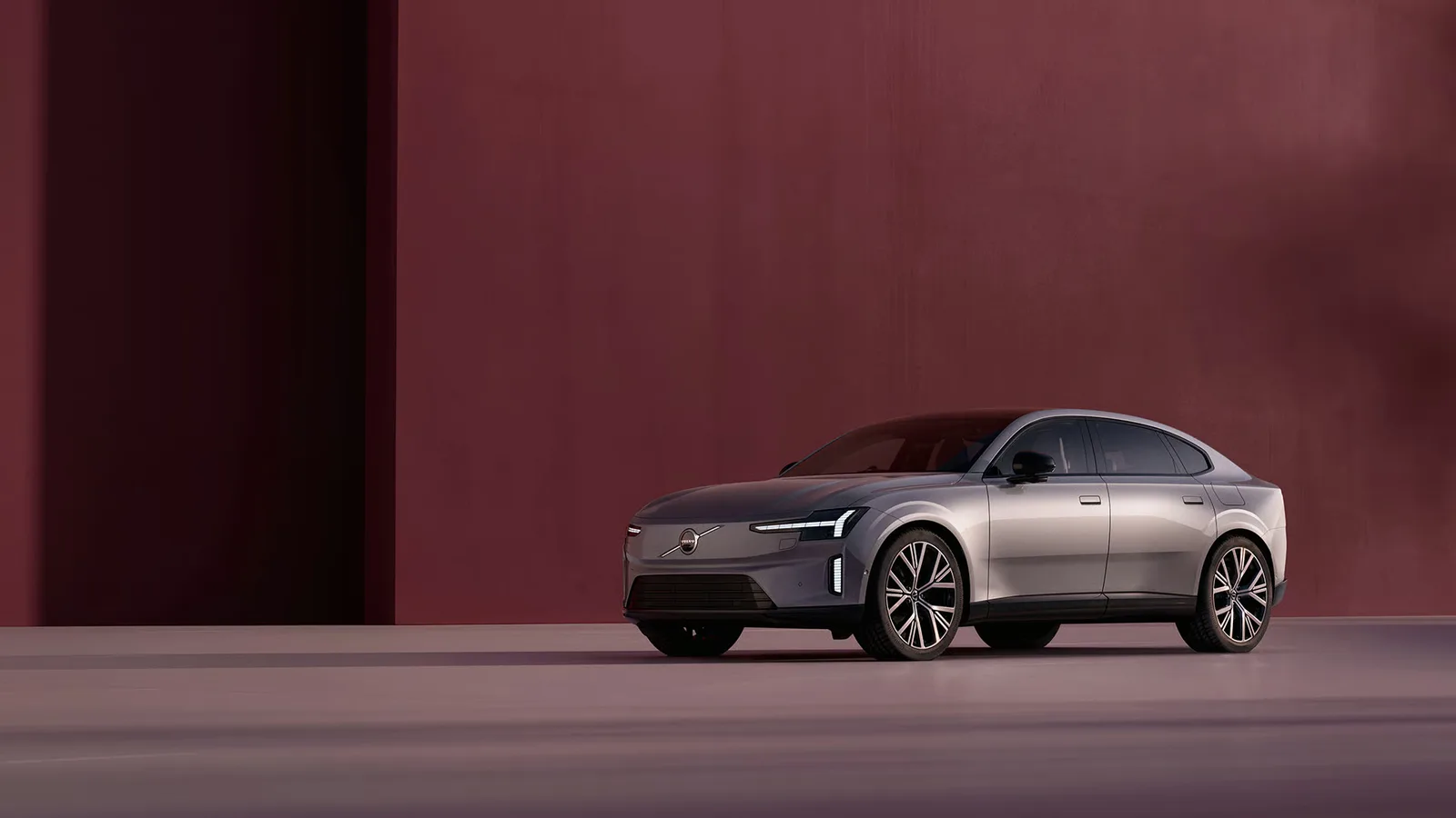 Volvo apresenta campanha que associa segurança no trânsito a um retorno seguro