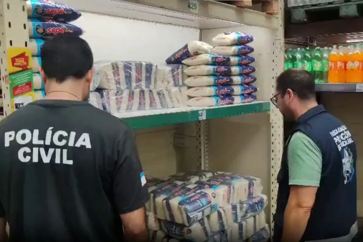 Setor de alimentos é interditado após fiscalização encontrar fezes e rato morto