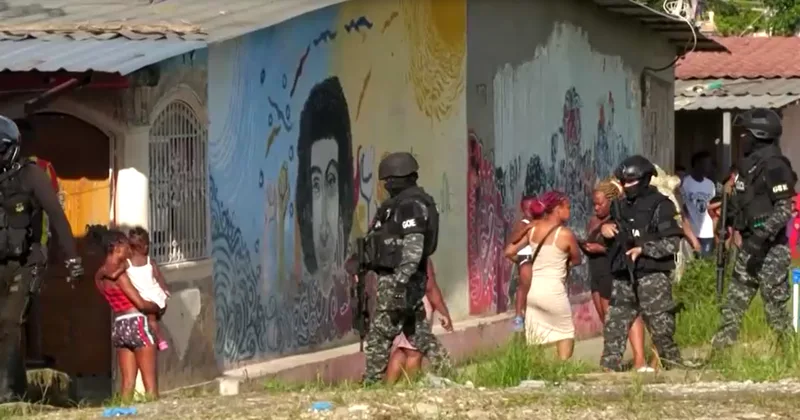 Violência desloca mais de 300 mil pessoas no Equador em três anos