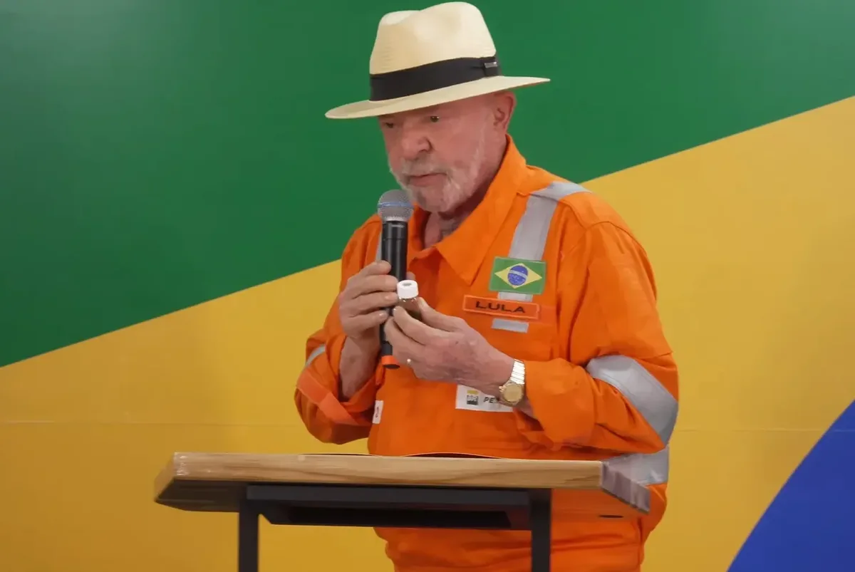 Lula lidera avaliação entre últimos governos, mas desaprovação chega a 50%