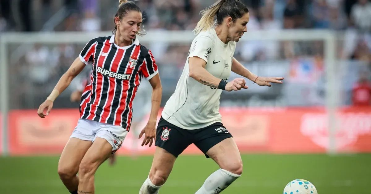 São Paulo e Corinthians decidem o Brasileirão Feminino no MorumBis