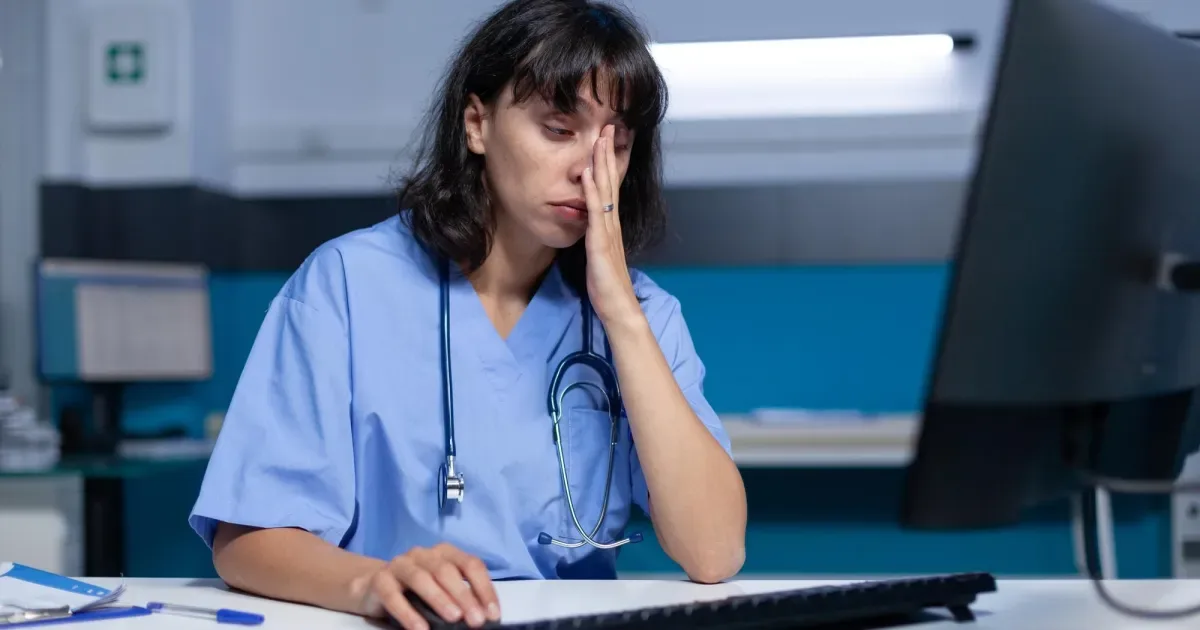 Falta de tempo é principal estressor para estudantes de medicina, aponta pesquisa