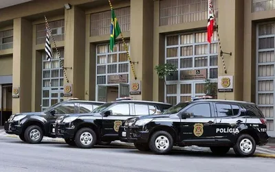 Vítima é atingida por tiros durante roubo no Brooklin, em São Paulo