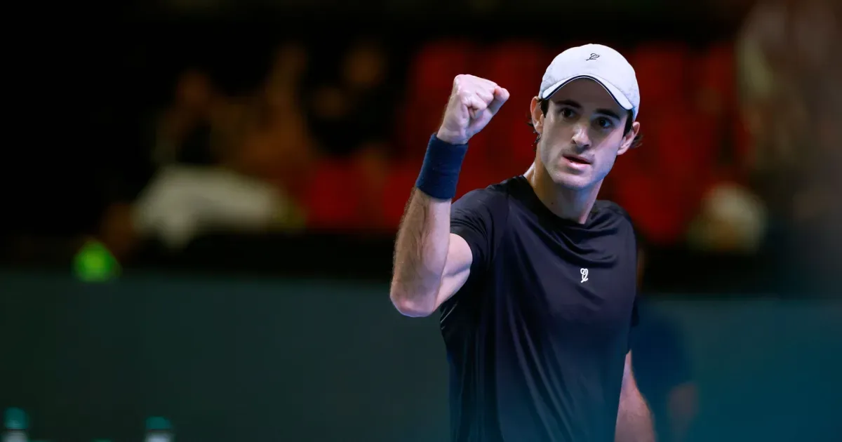 Gustavo Heide vira sobre Wawrinka e deixa Brasil perto da classificação