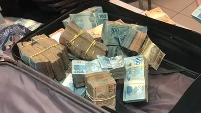 PF mira grupo ligado à máfia italiana e apreende cocaína para a Europa