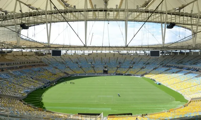 Palmeiras ironiza críticas do Flamengo ao gramado do Maracanã