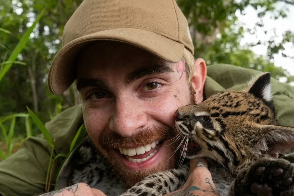 Decisões judiciais e relatos envolvem Vini Biólogo em viagens à Amazônia