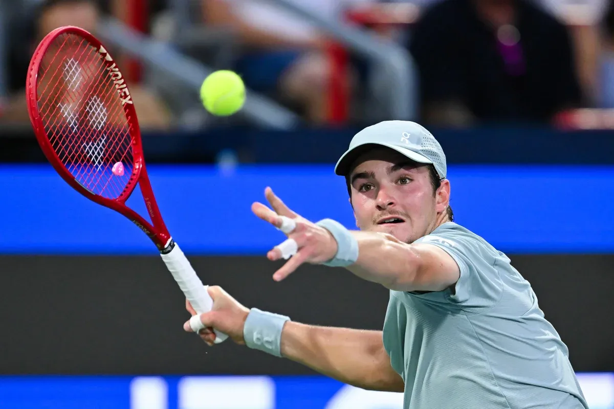 João Fonseca enfrenta Stricker na abertura do Brasil na Copa Davis
