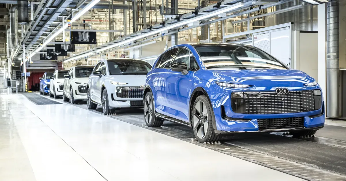 Audi amplia automação e reaproveita robôs na produção do A2 e-tron