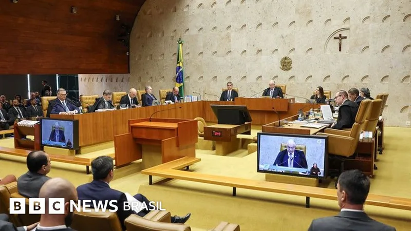 STF suspende julgamento sobre acusações contra Moraes após pedido de vista de Dino