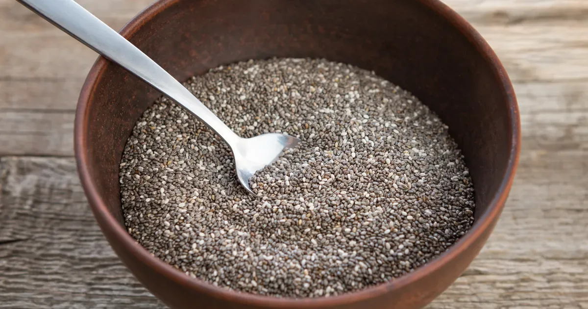 Chia e saúde dos rins: quando o consumo exige atenção