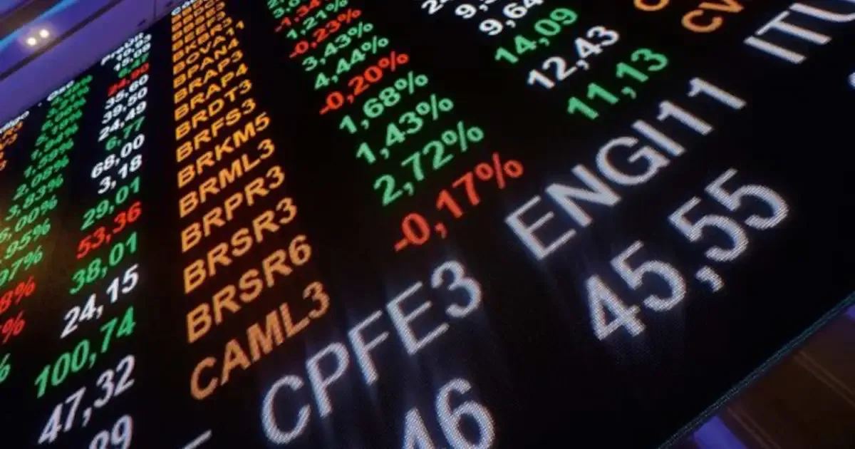 Bolsa recua enquanto mercado avalia juros japoneses e custo do Bolsa Família