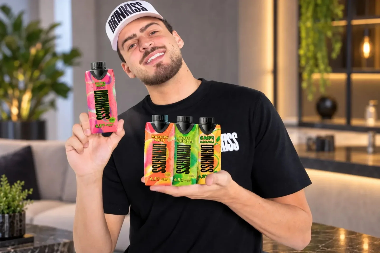 Jon Vlogs aposta em marca de bebidas e projeta faturamento de R$ 30 milhões