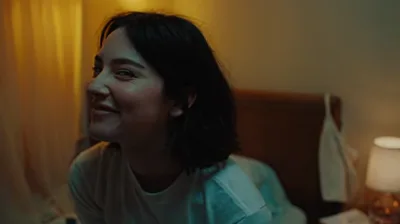 Lynn Painter diz que “In Between” é parte da história de Wes e Liz