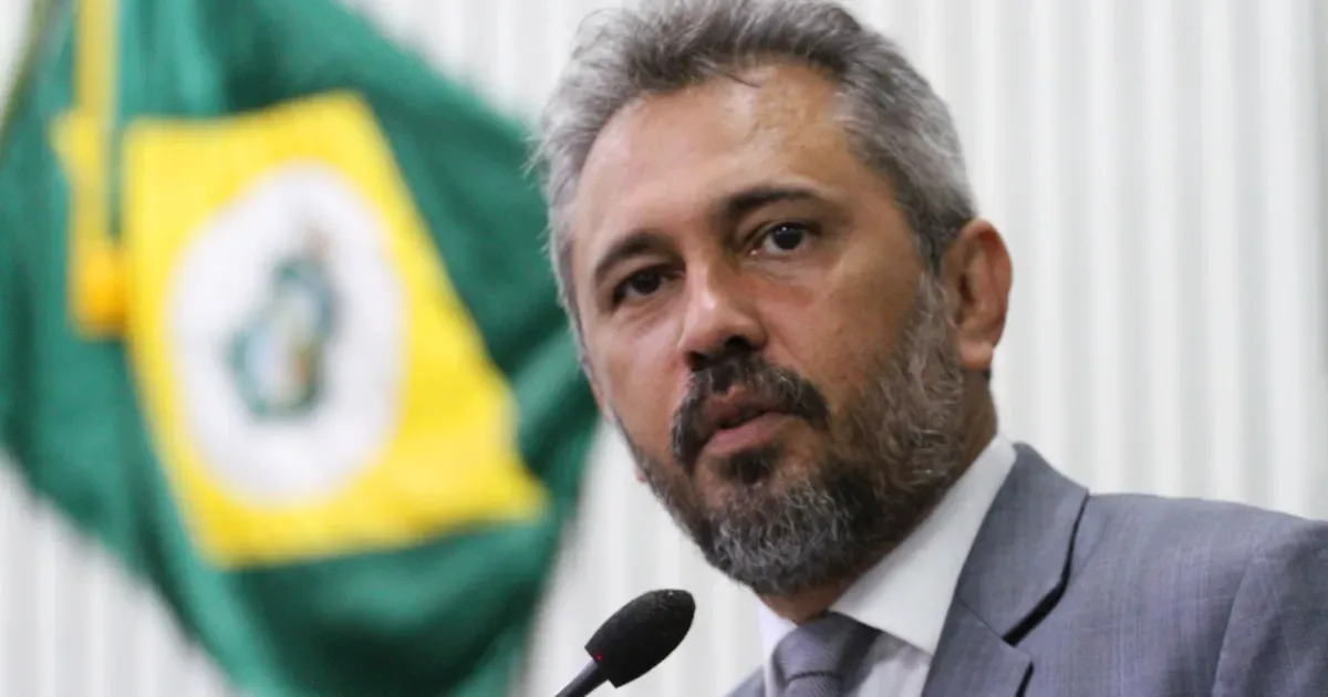 Gestão de Elmano tem 57,7% de aprovação entre eleitores do Ceará