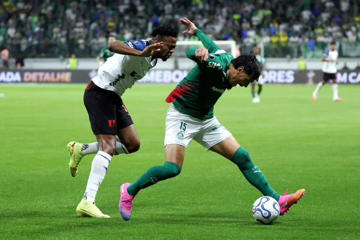 Gustavo Gómez leva terceiro amarelo e fica fora da volta contra a LDU