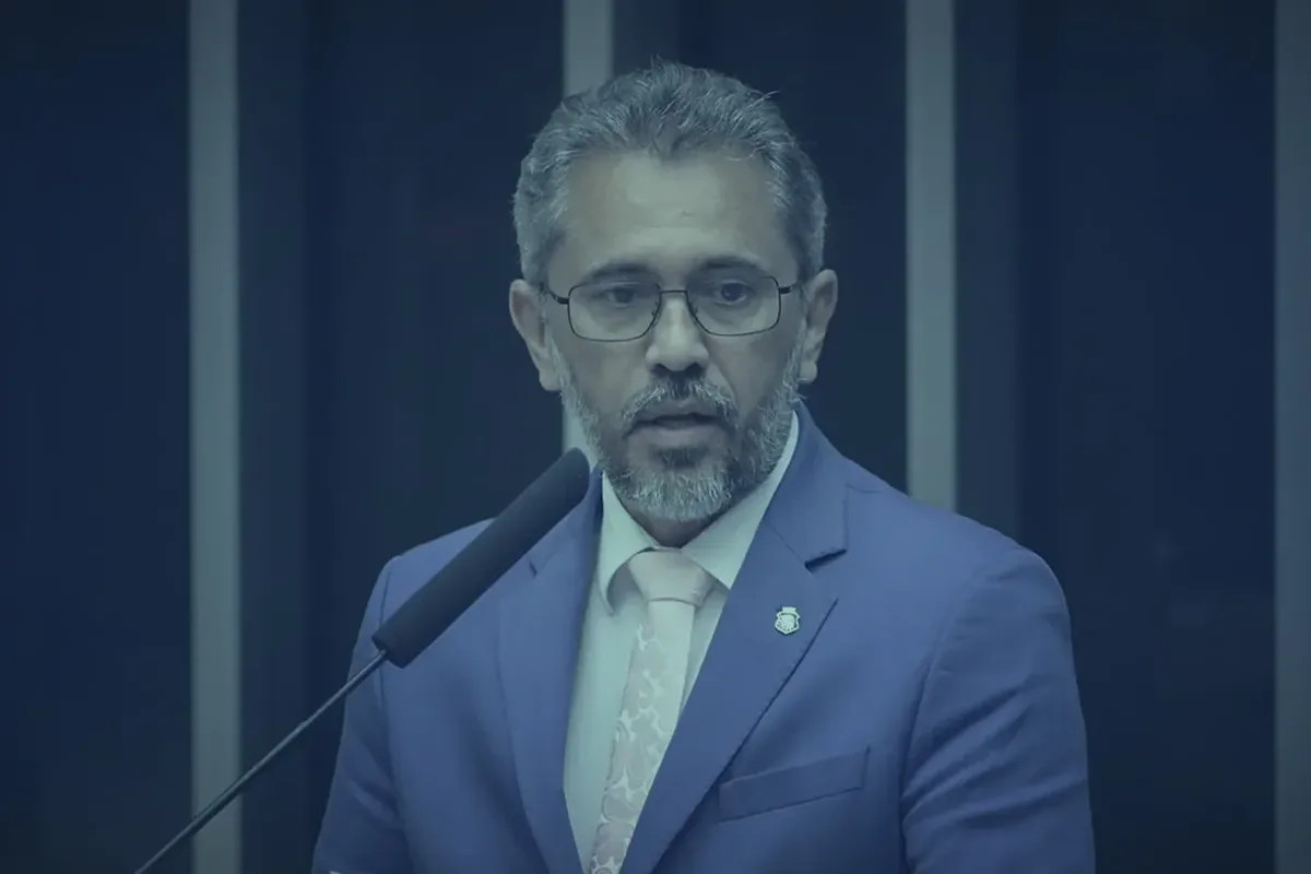Elmano de Freitas conquista novo mandato no governo do Ceará no primeiro turno