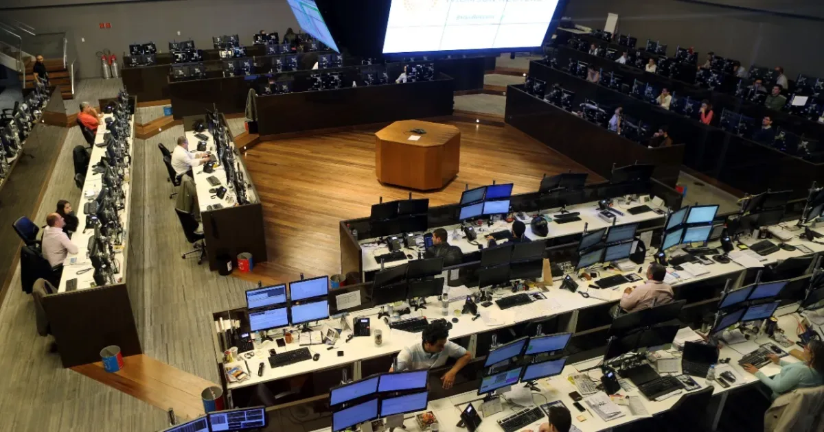 Ibovespa sobe 1,20% e dólar cai para R$ 5,0892 em sessão de mercado atento às eleições