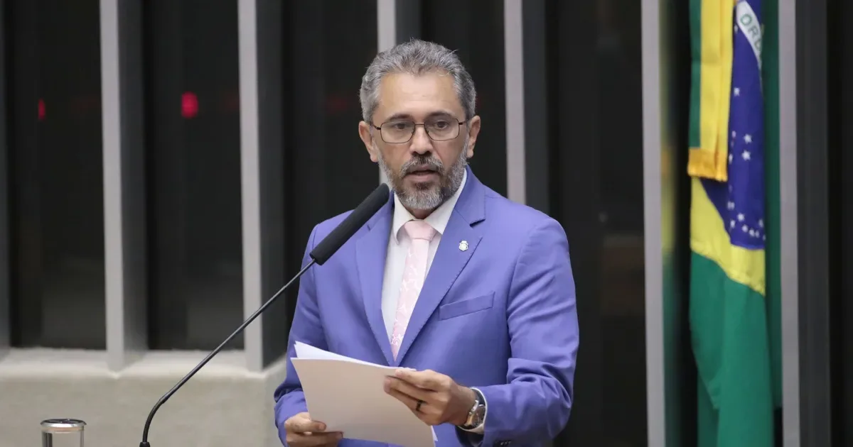 Pesquisa aponta aprovação de 60% para governo Elmano no Ceará