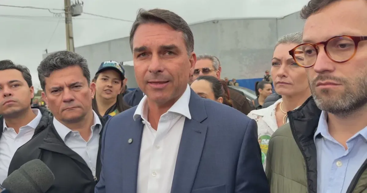 Flávio Bolsonaro relaciona crise no STF a caso de Filipe Martins