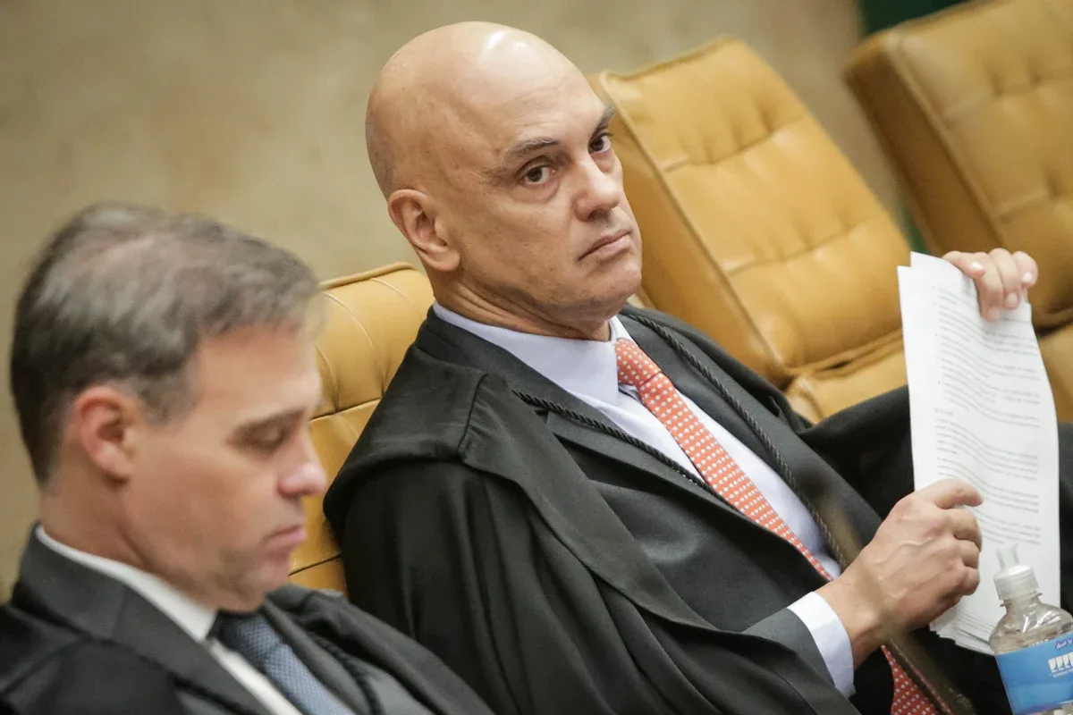 Investigação contra Flávio Bolsonaro ficou sob sigilo até três semanas antes da eleição