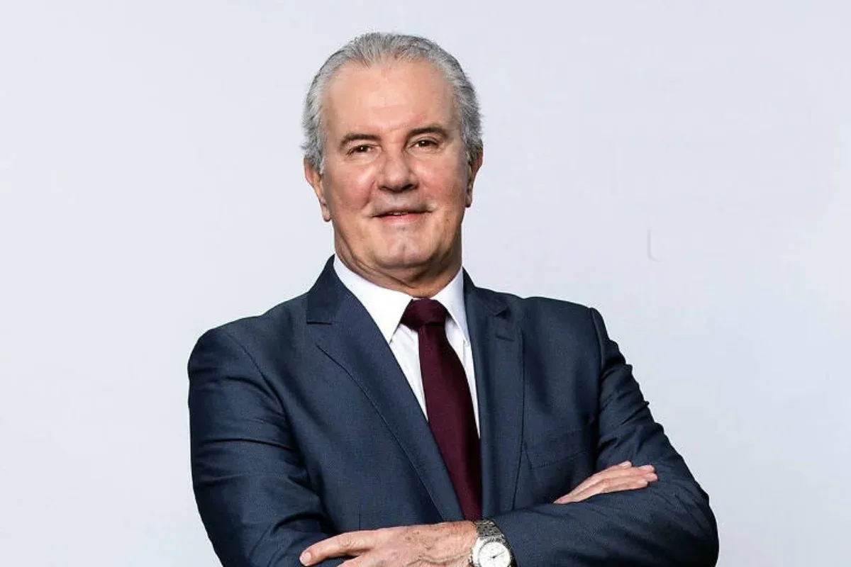 Celso Freitas avalia aposentadoria após 56 anos, e SBT prepara nova proposta