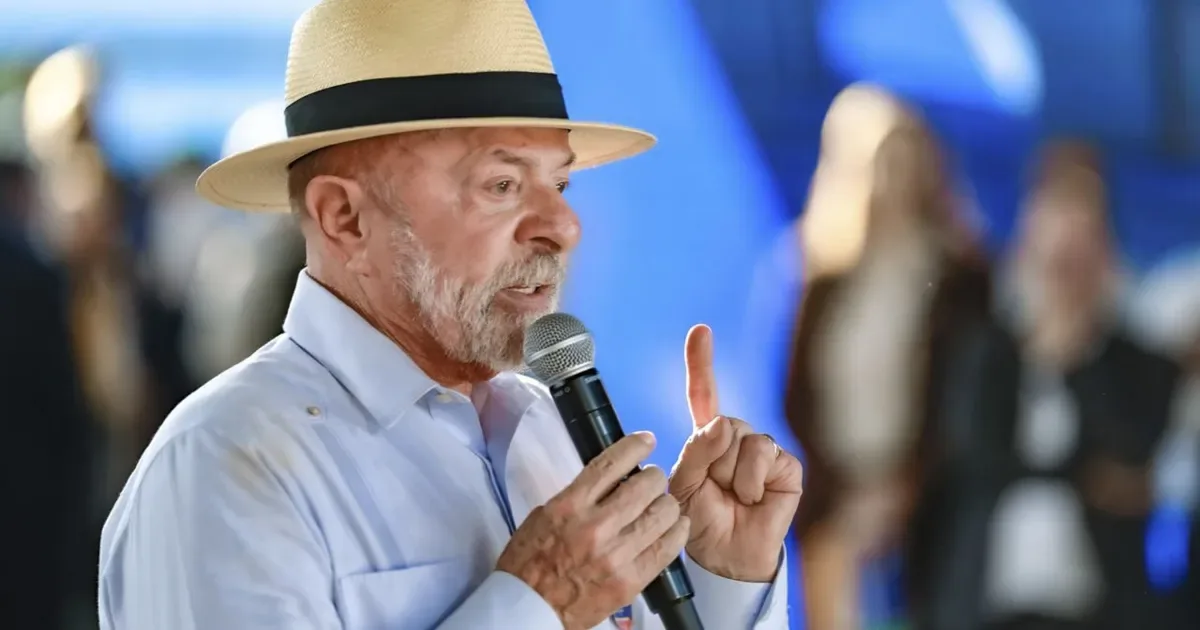 Lula defende reajuste do salário mínimo pela inflação