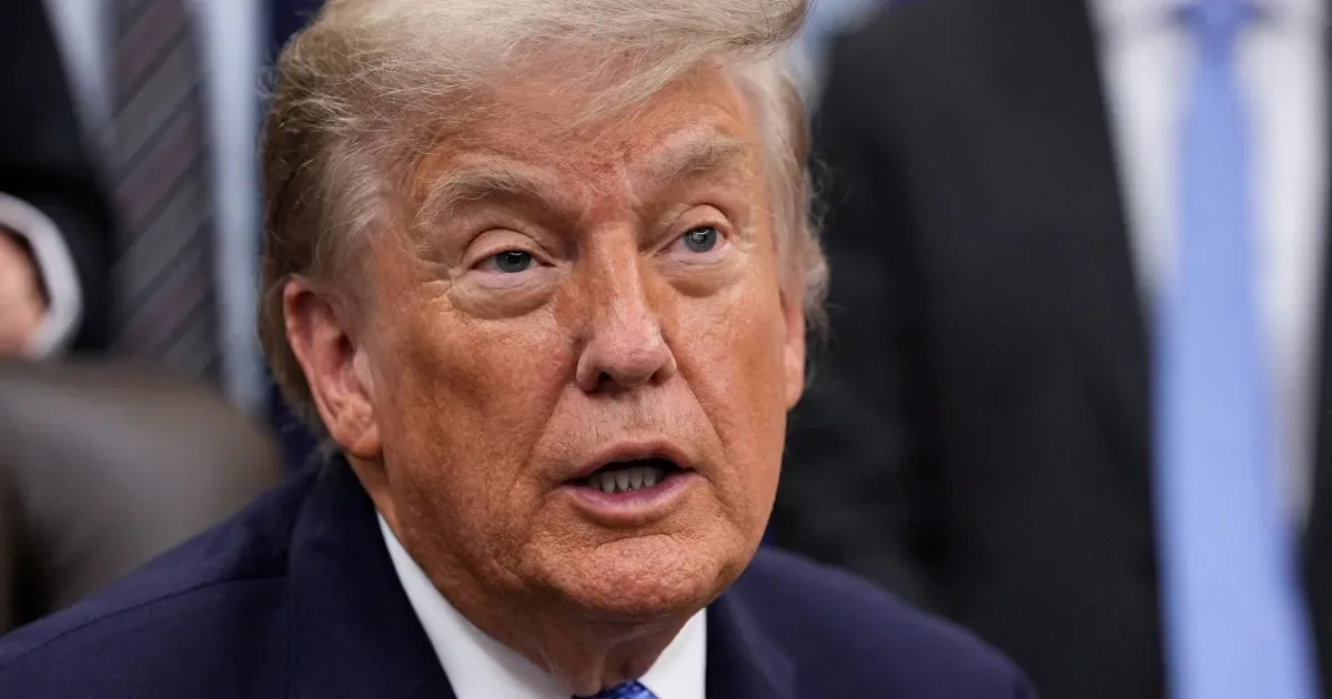 Regras de Trump para voto pelo correio enfrentam falta de tempo, papel e recursos