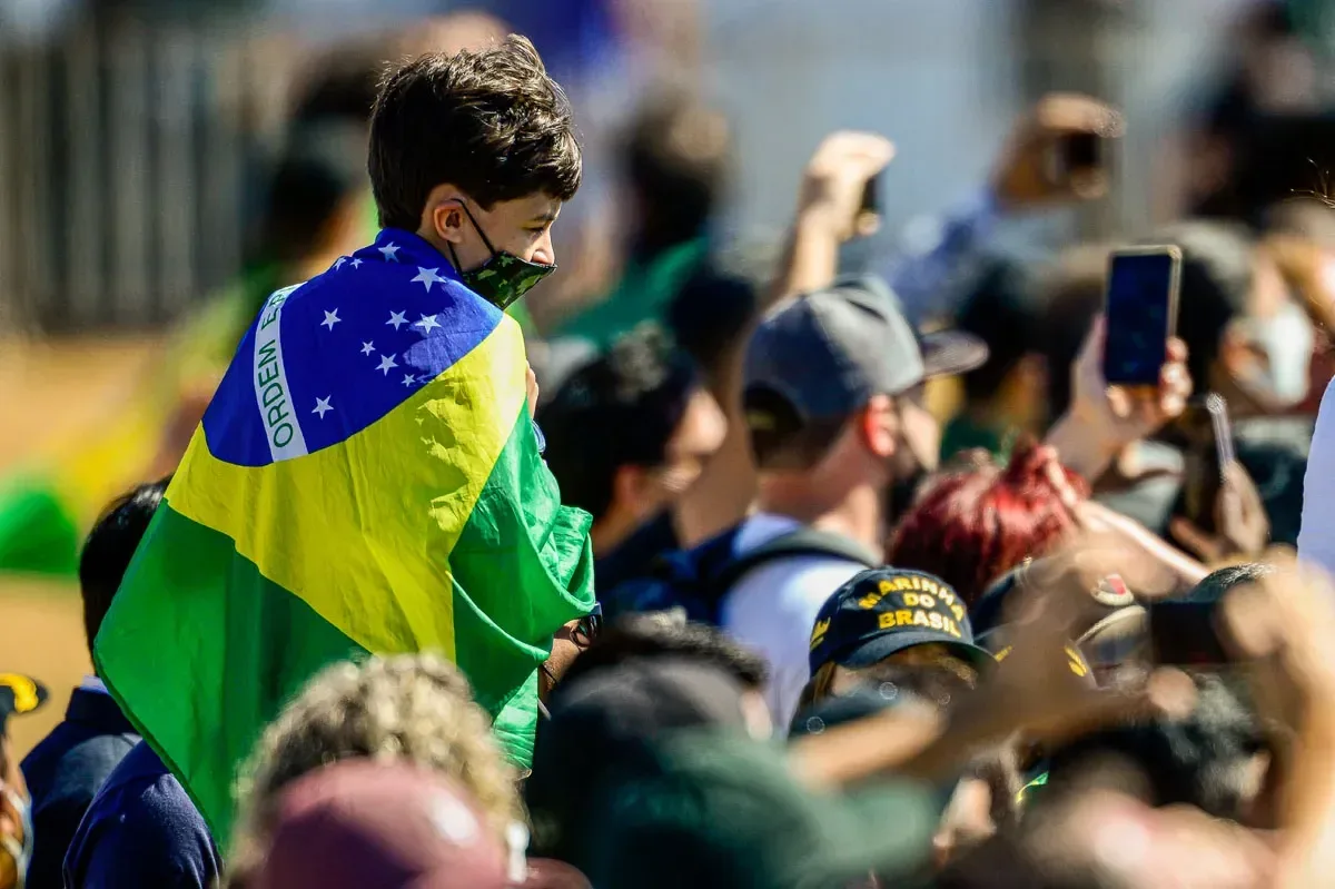 7 de Setembro terá atos de Flávio Bolsonaro, desfile de Lula e agenda de Augusto Cury