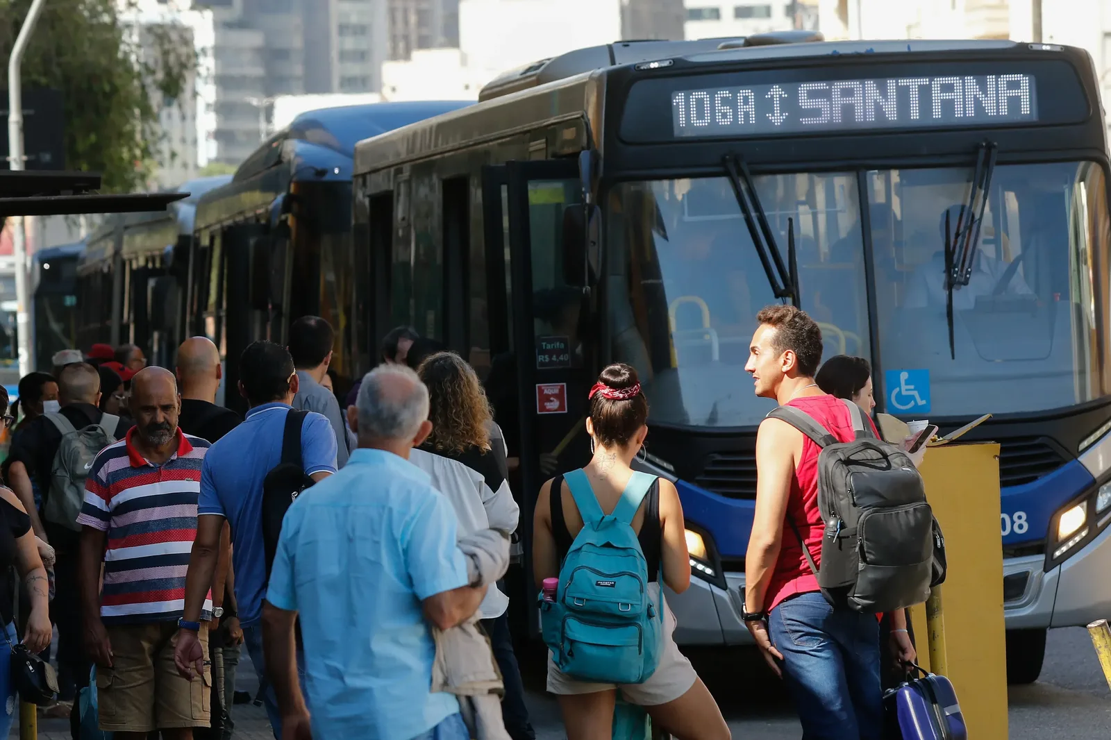 Eleição de 2026 terá transporte público gratuito em cidades brasileiras