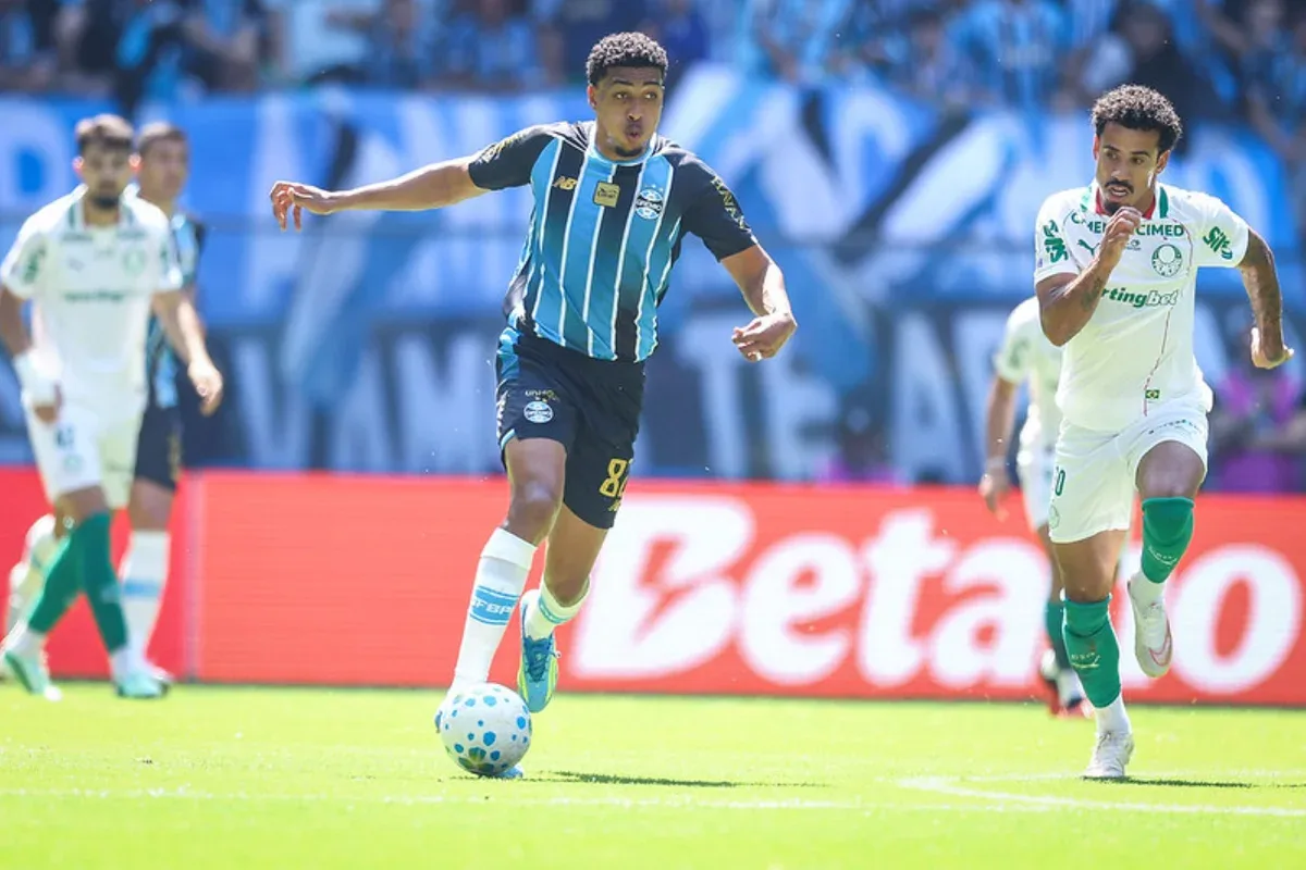 Weverton segura pressão do Palmeiras e Grêmio empata sem gols